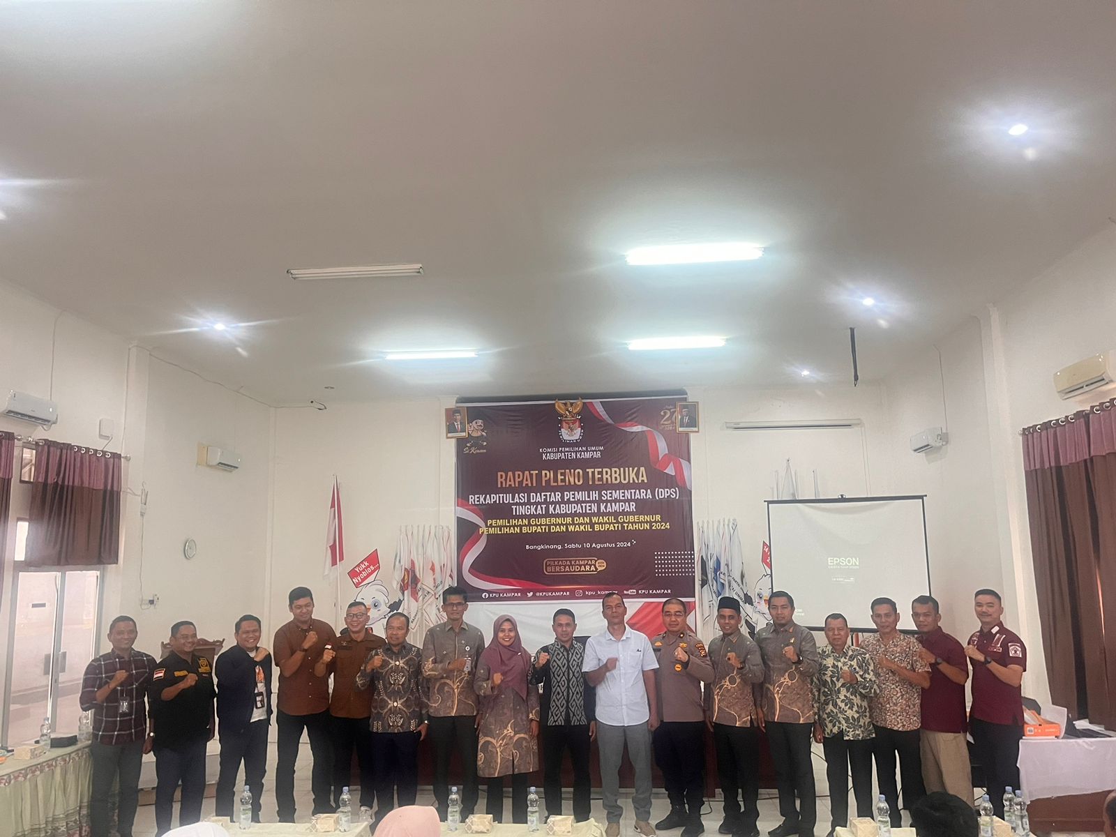 Foto Bersama Rapat Rekap